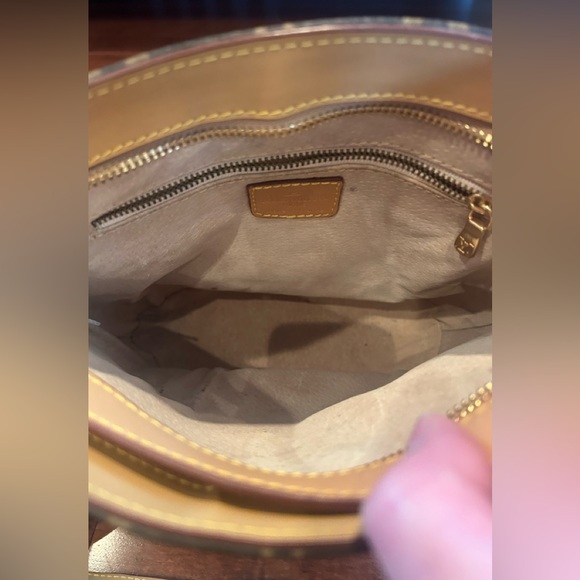 Vintage Purse - Picture 4 of 5